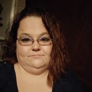 Meet your Posher, Stephany